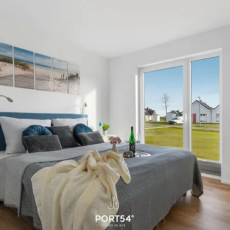 With 2 Bedrooms *