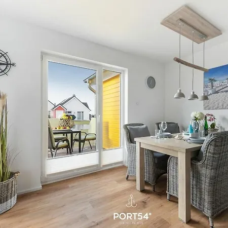 With 2 Bedrooms Ferienhaus *